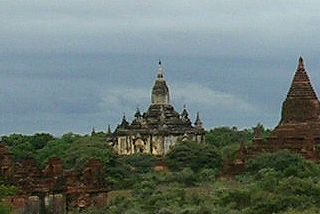 シュエグーヂー寺院の外観