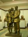 中国人民革命軍事博物館 周恩来　家族の銅像
