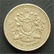 イギリス １ポンド コイン 表面