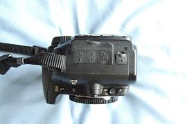 D80 左面