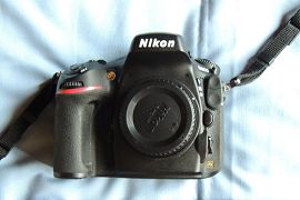 D800 正面