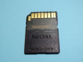 SDHCカード SDSDXPA-032G-J35 裏面