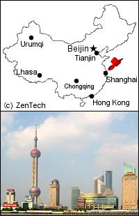 上海地図と上海テレビ塔の写真